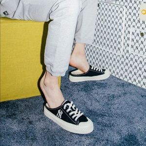 MLB PlayBall Origin Mule Shoes LA